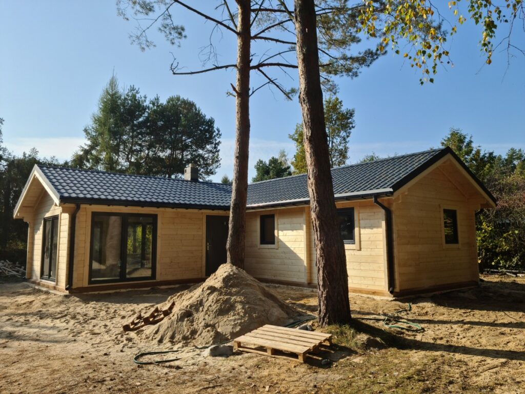 Holzhaus als Winkelbungalow
